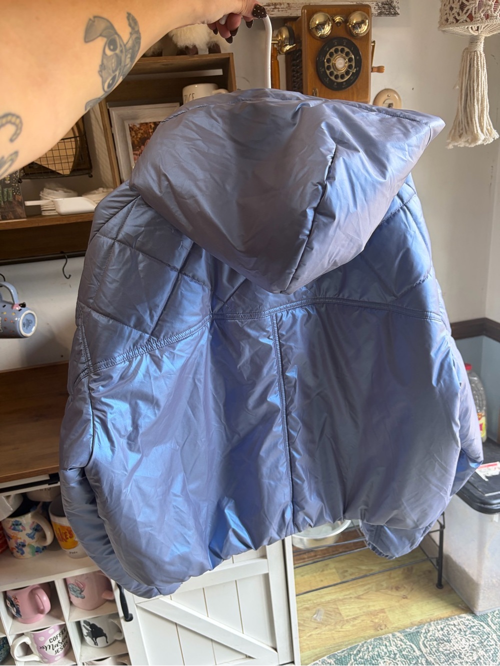 Alo Yoga Pearlized Pristine Stormy Puffer Jacket Blue Size L Cropped Hooded - Picture 5 of 8
